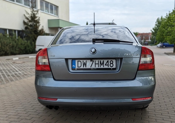 Skoda Octavia cena 26900 przebieg: 121600, rok produkcji 2012 z Wrocław małe 277